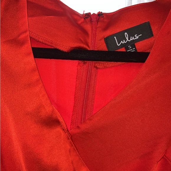 Lulus Late Night Rendezvous Red Satin Long Sleeve Dress Size Small Surplus Neck - Picture 9 of 10